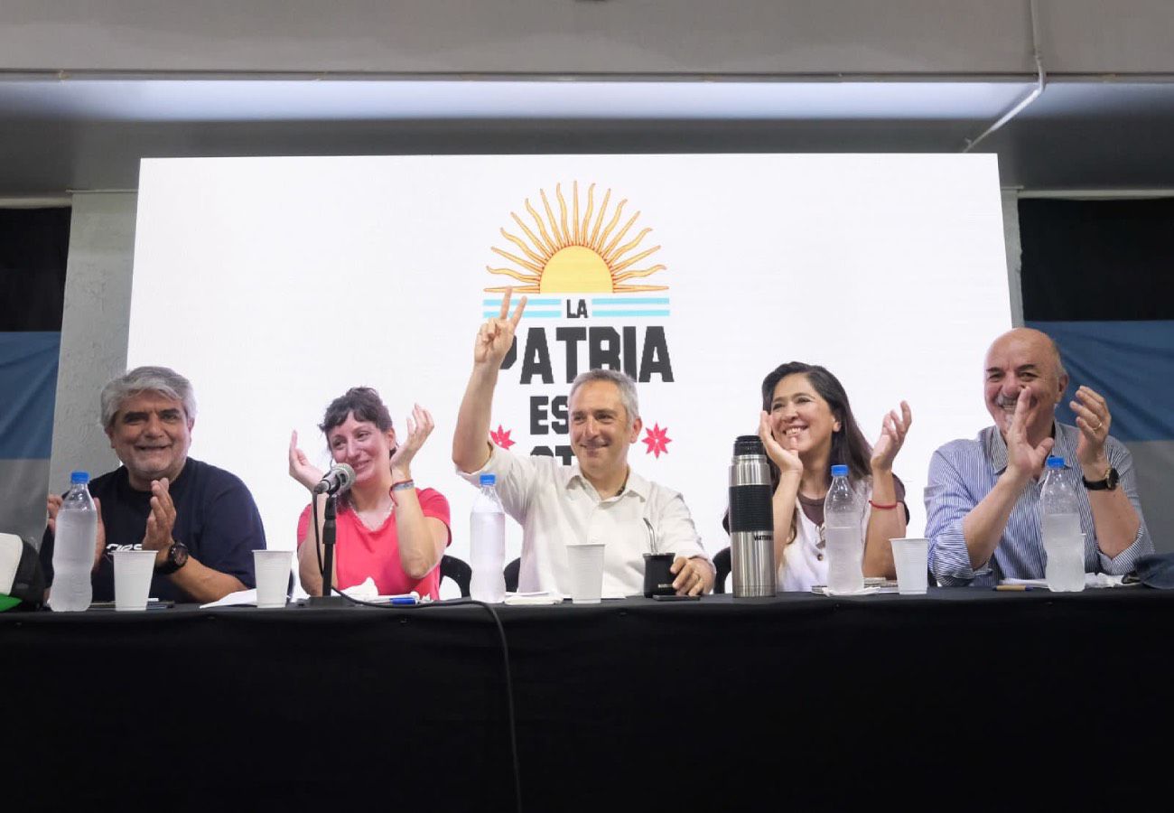 Imagen secundaria de Plenario de LPEO en CABA: \"El futuro es con Axel\"